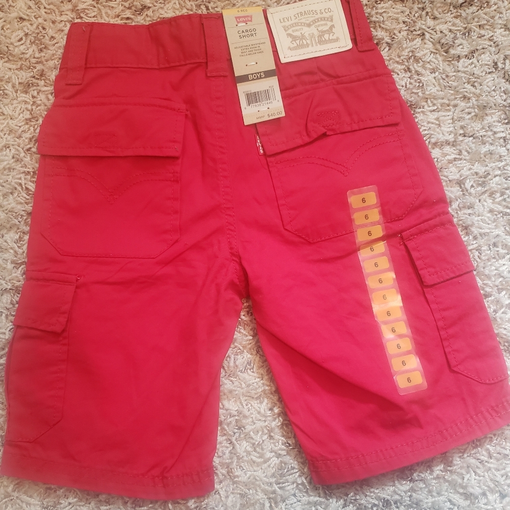 Levi cargo shorts